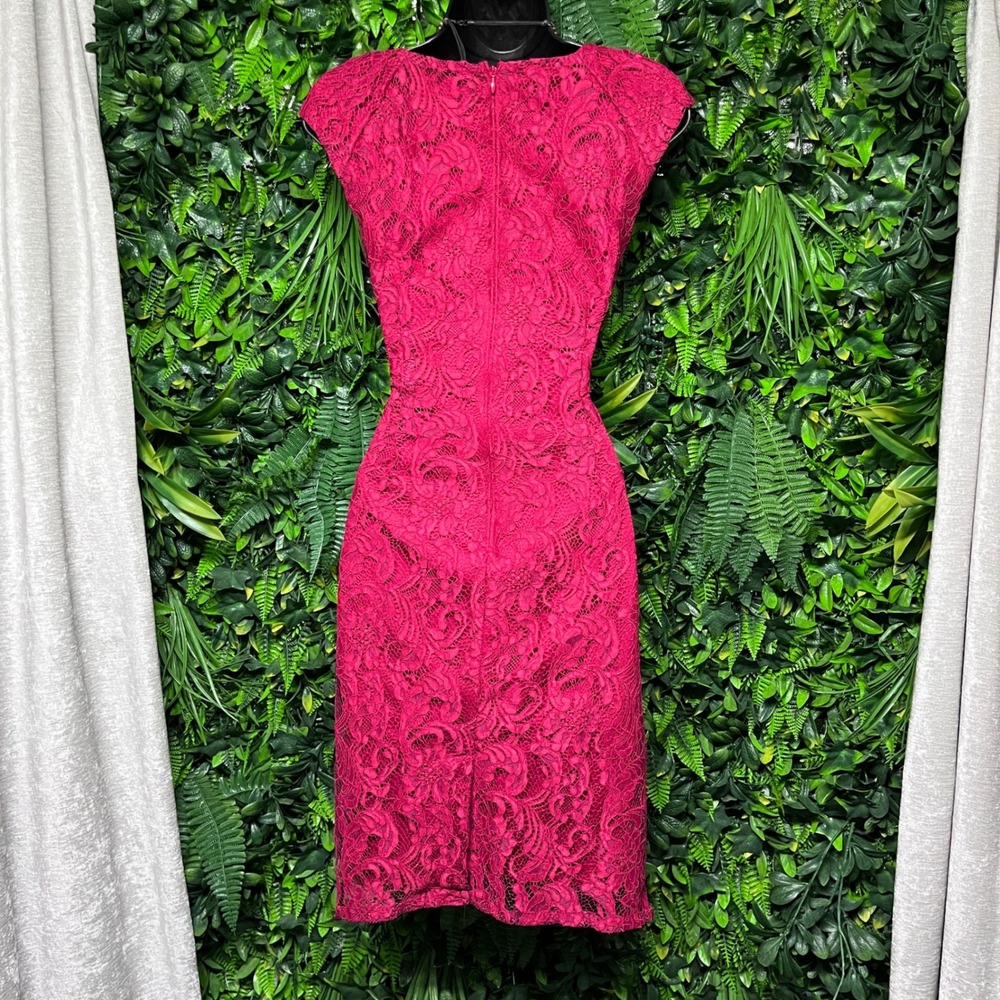 Adrianna Papell Wine Red Dress Size 8 Floral Lace Ruched V-Neck Sheath 4162 - Picture 7 of 8